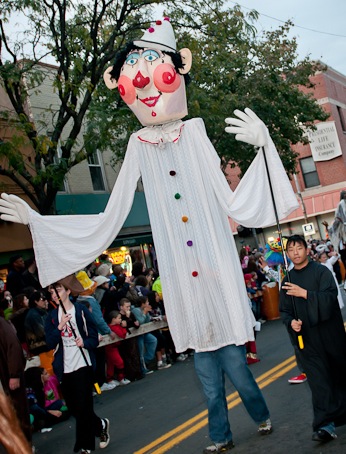 2010 Nyack Halloween Therese Shorn's â€œFestival of Ghoulsâ€  Copyright Â© 2009 Deborah Grosmark All Rights Reserved